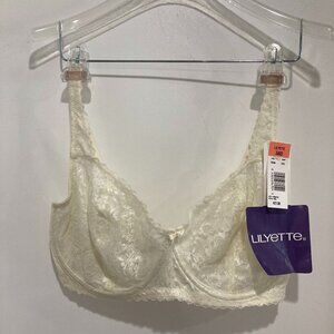 New with tags Lilyette Bra Size 38D